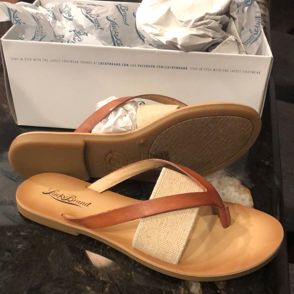 Lucky sandals